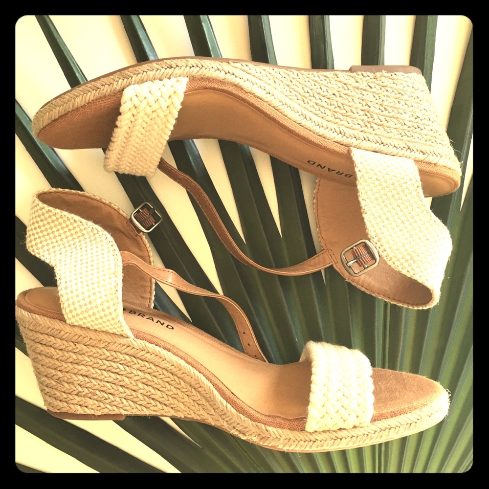 Lucky Brand, wedge.